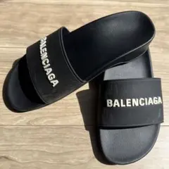 【BALENCIAGA】サンダル ブラック ロゴ入りのサムネイル