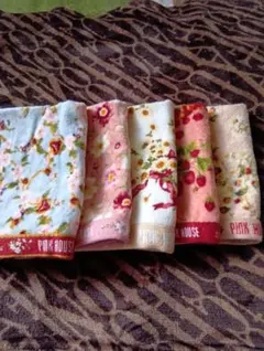 未使用　PINK HOUSE 花柄タオルハンカチ 5枚セット