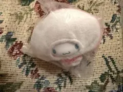 シナモン　シナモロール　ちびっとも シークレットキーホルダー おかず