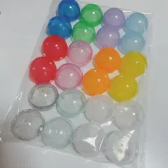 ガチャガチャ　ガシャポン　空カプセル