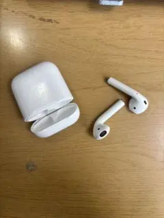 AirPods本体 ホワイト