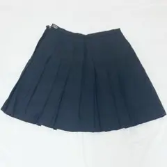 黒プリーツスカート