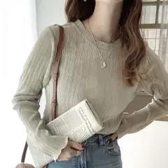 クラシカルエルフ ラウンドネック袖メローブラウス