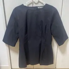 【新品未使用タグ付き】ZARA ペプラム　トップス　半袖ブラウス　黒　ブラック