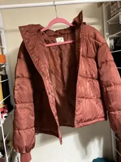 赤 フード付き ダウンジャケット　オーバーサイズ