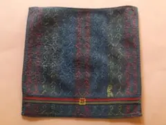 Roberta di Camerino　　　　　　　　　タオルハンカチ　中古美品