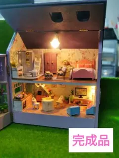 *完成品*ドールハウス 2階建て 春色 ティータイム 屋根付き 防塵カバー 完成品*ドールハウス 2階建て 春色 ティータイム 屋根付き 防塵カバー