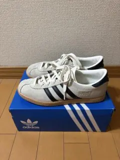 adidas STADT スニーカー