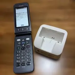 au KYF43 かんたんケータイ SIMフリー 動作品 卓上ホルダ付 京セラ