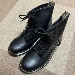 Dr. Martens ドクターマーチン　8ホールブーツ　1460 UK8