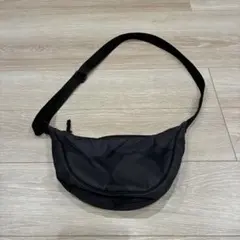 ユニクロ　ショルダーバッグ　マリメッココラボ