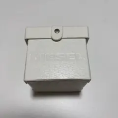 DIESEL 時計　空箱のサムネイル