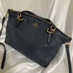 COACH ブラックレザー ショルダーバッグ