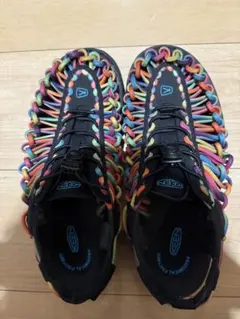 美品⭐︎KEEN マルチカラー スポーツサンダル