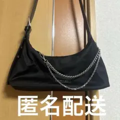 CHARLES & KEITH ナイロンチェーンリンクトラペーズショルダーバッグ