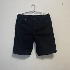 COS ショートパンツ ブラックデニム 29サイズのサムネイル