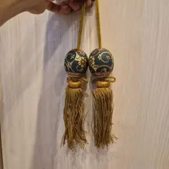 掛け軸小物　高級風鎮　青粒鉄仙（九谷焼）