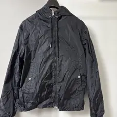 MONCLER ブラックナイロンジャケット フード付き