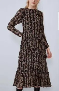 ZARA フラワー柄プリーツワンピース