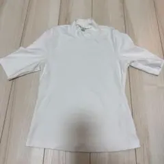 UNIQLO ホワイト ハイネック Tシャツ M