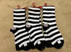 靴下3足セット　ハイソックス　ボーダー　ブラックホワイト19〜21センチ