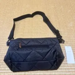 RETRO GIRL キルティング ショルダーバッグ ブラック