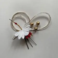 【鶴飾G◯2】つまみ細工　miniつる　金体×赤尾【メルカリ便】