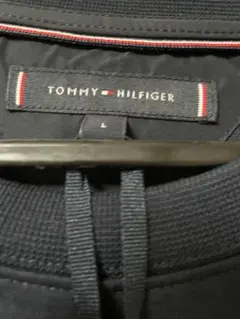 TOMMY HILFIGER ネイビートレーナーL ショッピングバッグ付き