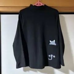 猫ポケット付き黒長袖トップス