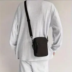 ミニショルダーバッグ　ブラックのサムネイル