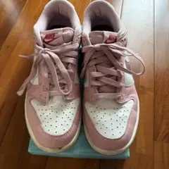 NIKE Dunk Low ピンク ホワイトのサムネイル