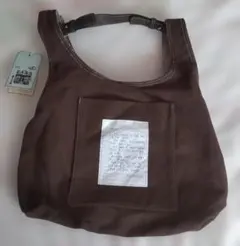 TU ET TOIトゥエトア　ニーズバック　未使用品