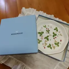ウェッジウッド　ワイルドストロベリー　八角形　オクトゴナル