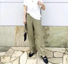 UNIQLO チノパン カーキ　Lサイズ