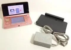 ★動作品★　ニンテンドー3DS 本体 ミスティーピンク 充電器、SDカード付き