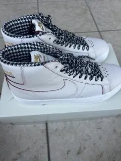Nike Blazer Mid ホワイトレザー CASA WELCOME