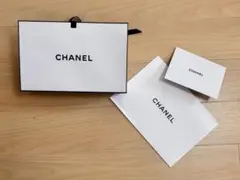 CHANEL ギフトボックス リボン付き