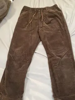 コーデュロイパンツ