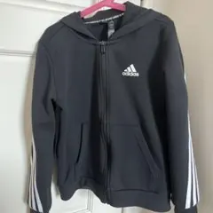 adidas フード付きパーカー 140サイズ 黒