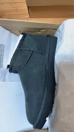 クラシック ウルトラ ミニ ブーツ （ブラック）