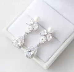 STELLA BRIDAL クリスタルパールピアス