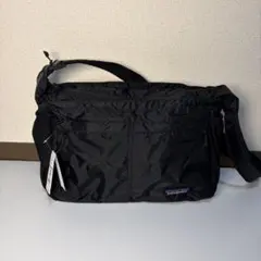 Patagonia メッセンジャー　ショルダーバッグ　Y2K 　黒　エナメル 黒 2025年最新】パタゴニア メッセンジャーの人気アイテム - メルカリ