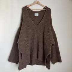 【美品】ニット　フリーサイズ　Vネック　大きめ　ゆったり　茶色　おしゃれ　春服