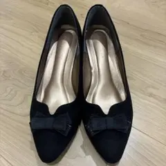 スエードパンプス
