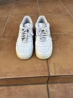 Nike Air Force 1 Supreme ホワイト