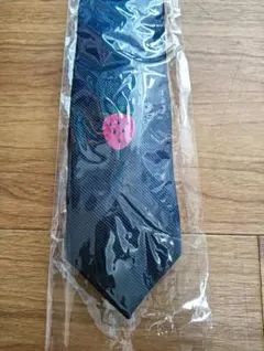 パンナコッタ フーゴ風 紺にイチゴ 細身ネクタイ コスプレ ジョジョ JOJO