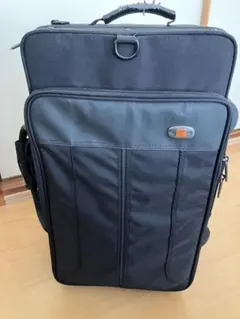 Item thumbnail for item f6eb9f2a-837d-4932-b963-ec2cfa862bfd