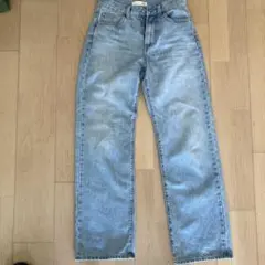 UNIQLO ストレートデニム 22