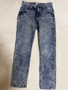 ダメージ　デニムパンツ