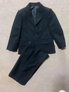 男の子　黒ストライプスーツ 110Ａ